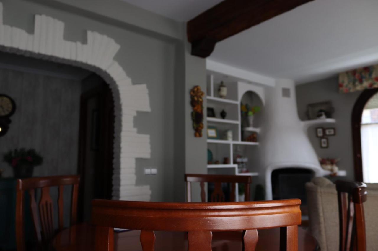 La Esquina De Castroviejo Apartment โลโกรโญ ภายนอก รูปภาพ